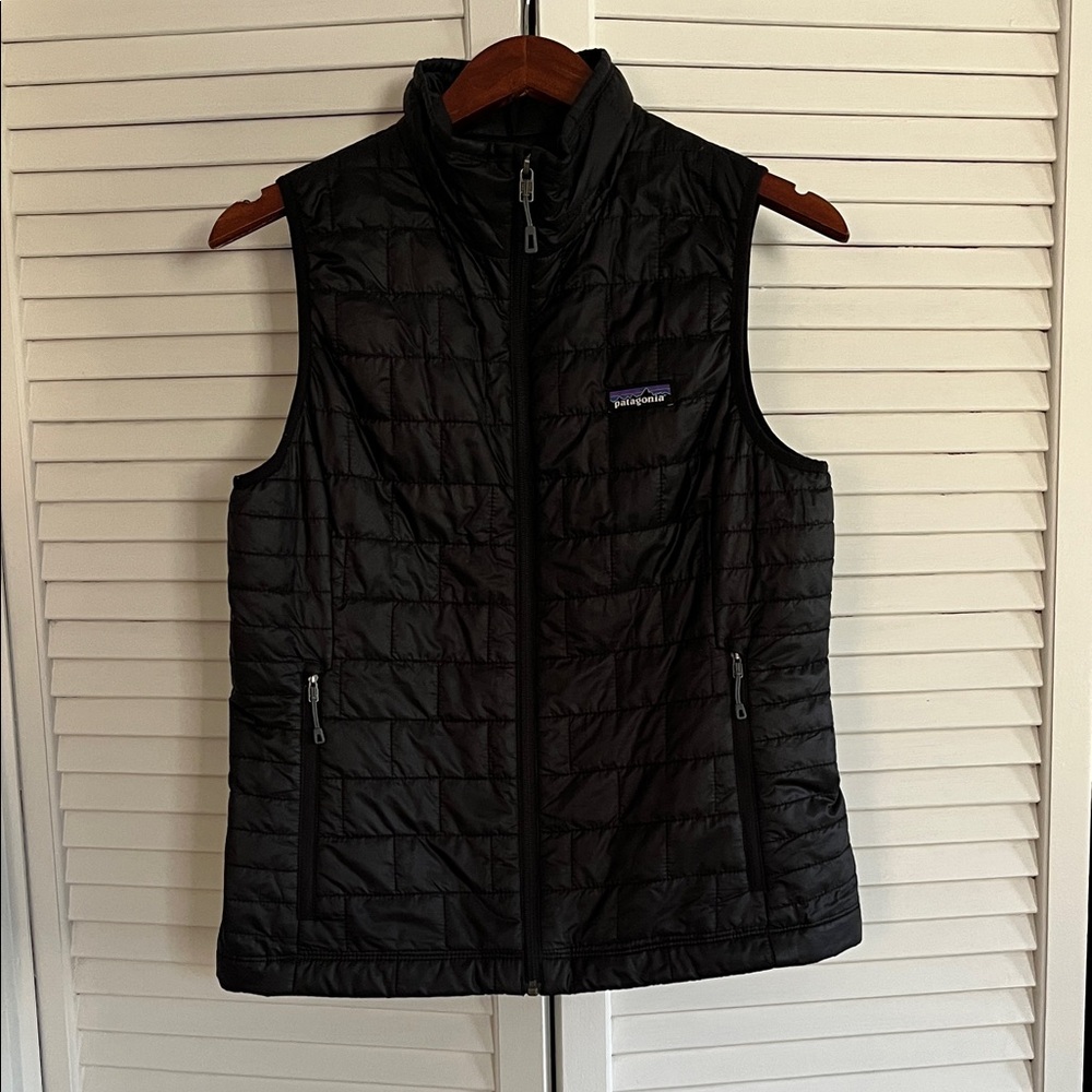 Patagonia Black Nano Puffer Vest Women’s Medium